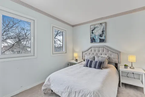 14 Livingston Drive, Caledon, ON L7C 1A7