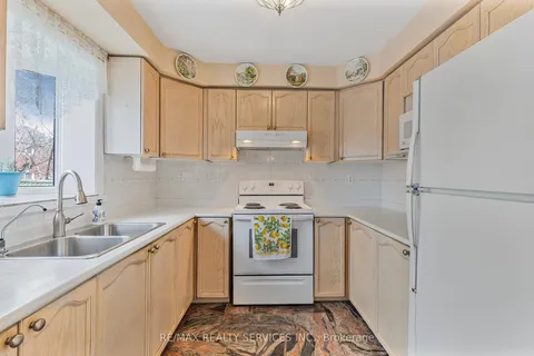 14 Livingston Drive, Caledon, ON L7C 1A7