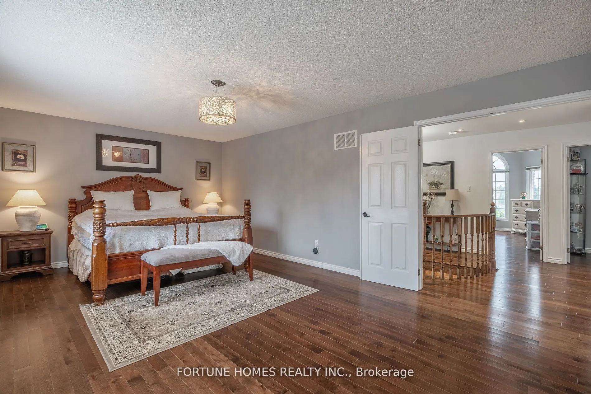 14 Shadywood Road, Brampton, ON L6Z 4M6