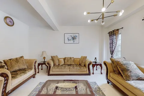 23 Pathmaster Road, Brampton, ON L6P 2G8