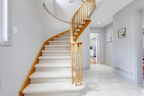 324 Bailey Drive, Orangeville, ON L9W 4M3