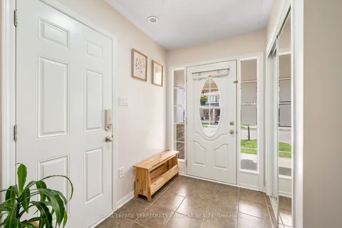 964 Nadalin Heights, Milton, ON L9T 8R2
