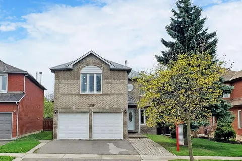1160 Windsor Hill Boulevard, Mississauga, ON L5V 1N9