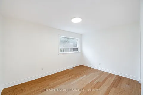 2561 Mindemoya Road, Mississauga, ON L5C 2R1