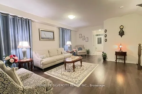 494 George Ryan Avenue, Oakville, ON L6H 0S5