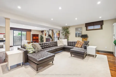 1702 Carrington Road, Mississauga, ON L5M 2K2