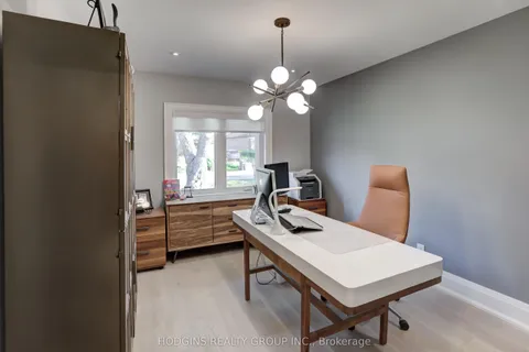 1520 Drymen Crescent, Mississauga, ON L5G 2P2