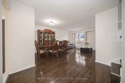 70 Primrose Crescent, Brampton, ON L6Z 1E3