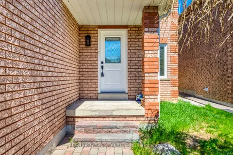 5375 Fasdon Court, Mississauga, ON L5V 1Y8