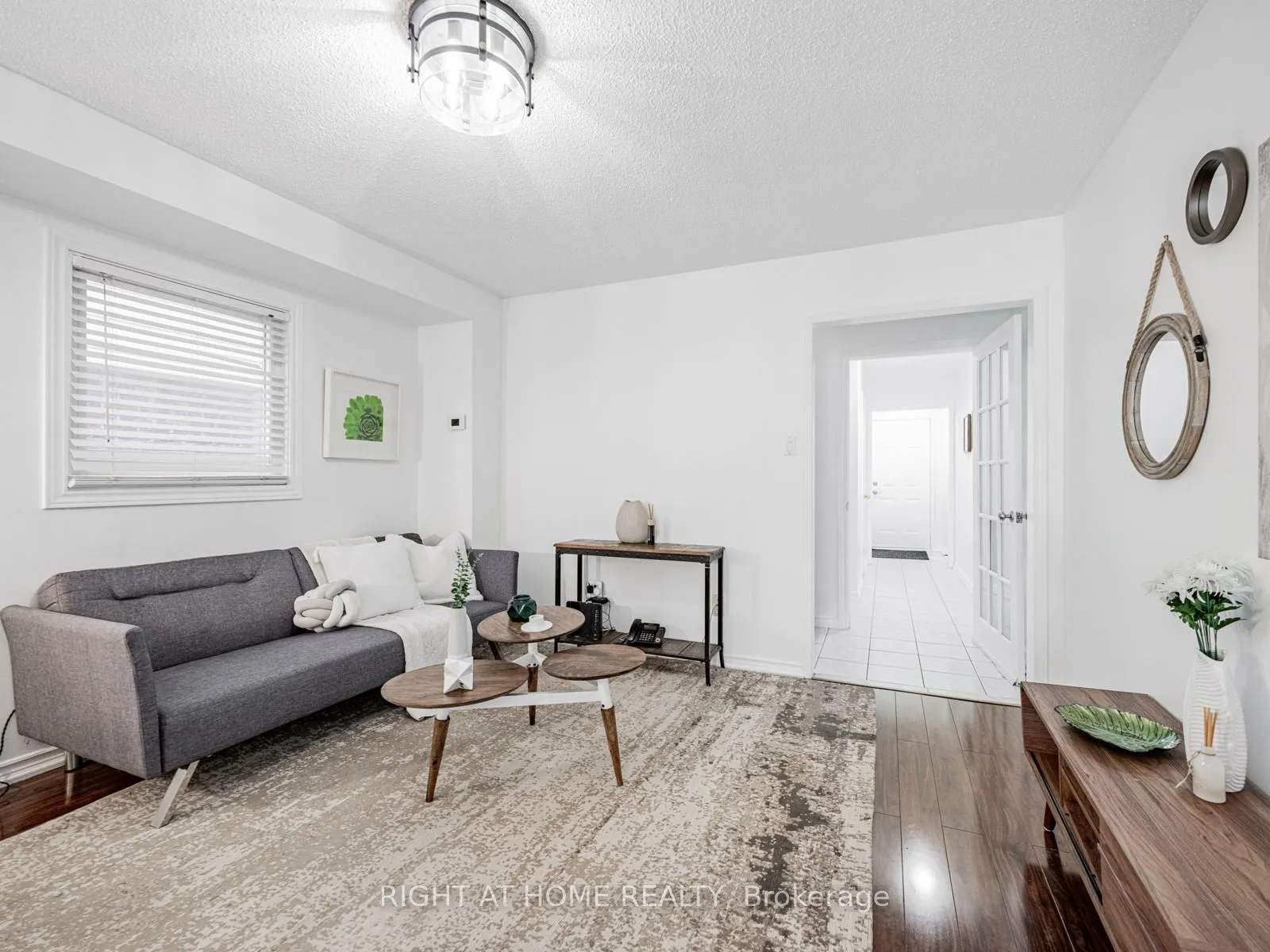 31 Hickorybush Avenue, Brampton, ON L6R 1C7