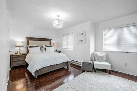31 Hickorybush Avenue, Brampton, ON L6R 1C7