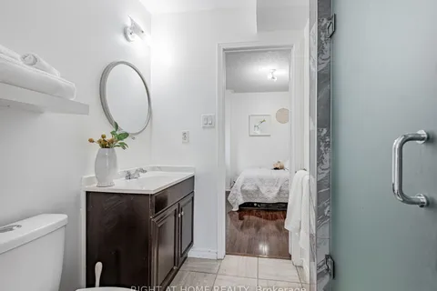 31 Hickorybush Avenue, Brampton, ON L6R 1C7