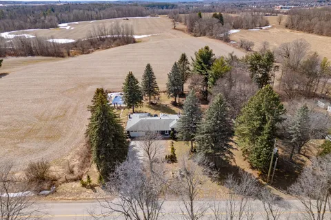 15768 Centreville Creek Road, Caledon, ON L7C 3B3