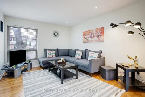 24 Horseshoe Court, Brampton, ON L6S 1S1