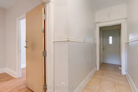 443 Pacific Avenue, Toronto, ON M6P 2R3