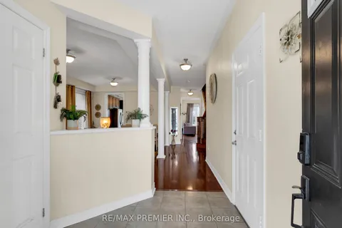 9 Twistleton Street, Caledon, ON L7C 2H1