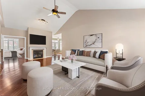 60 Garrison Square, Halton Hills, ON L7G 0B9