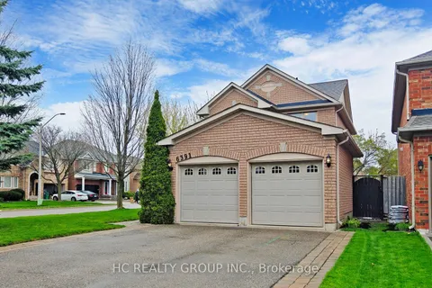 6391 Amber Glen Drive, Mississauga, ON L5N 7V9