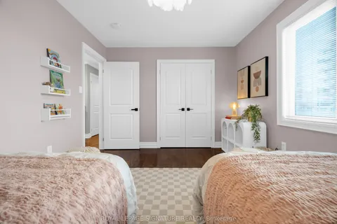 22 Harding Avenue, Toronto, ON M6M 3A2
