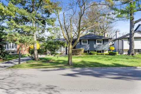 5232 Mulberry Drive, ON L7L 3P4