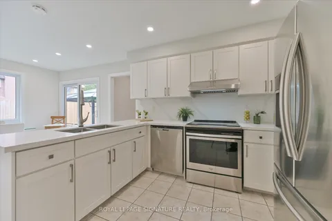 1878 Flintlock Court, Mississauga, ON L5L 3E1