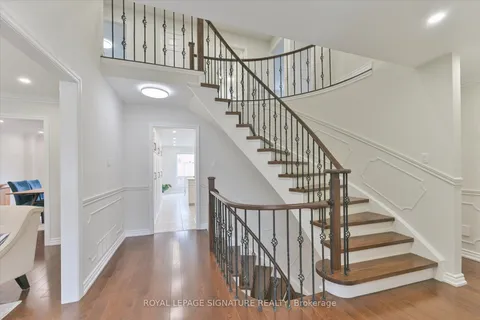 1878 Flintlock Court, Mississauga, ON L5L 3E1