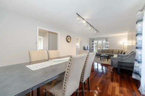 4238 Treetop Crescent, Mississauga, ON L5L 2L9