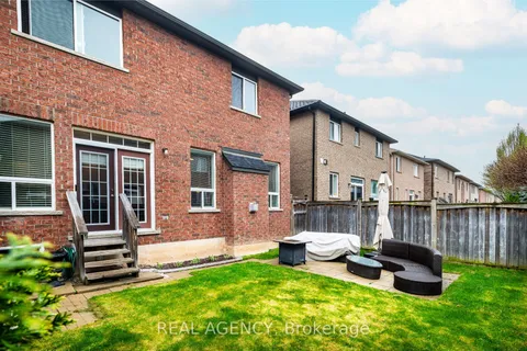 4679 Webb Street, Burlington, ON L7M 0E3