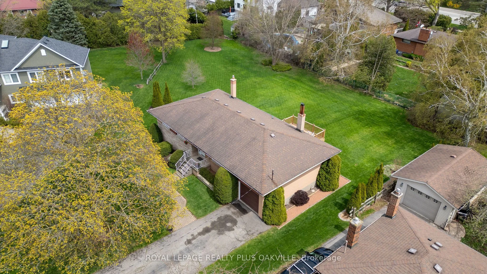 2030 Vickery Drive, Oakville, ON L6L 2J1