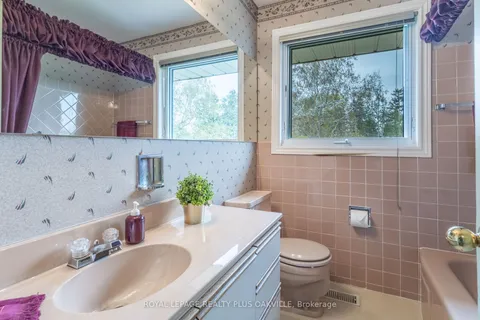 2030 Vickery Drive, Oakville, ON L6L 2J1
