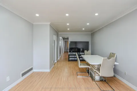 7369 Shallford Road, Mississauga, ON L4T 2P9