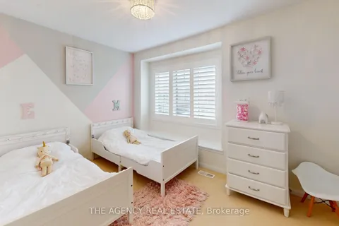 346 Schreyer Crescent, Milton, ON L9T 7T1