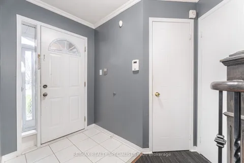71 Cedarwood Crescent, Brampton, ON L6X 4K2