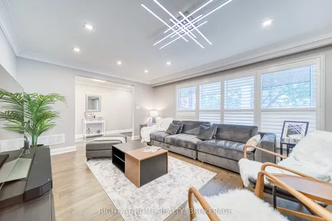 771 Dack Boulevard, Mississauga, ON L5H 1E5