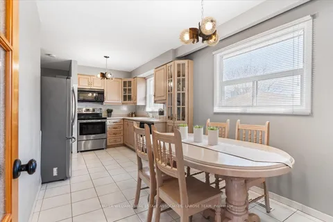 510 Ettridge Court, ON L5G 1W6