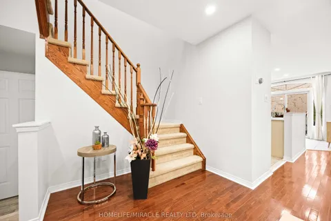 7611 Black Walnut Trail, Mississauga, ON L5N 8A7