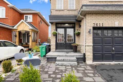 7611 Black Walnut Trail, Mississauga, ON L5N 8A7