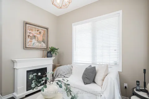 4205 Cole Crescent, Burlington, ON L7M 0M6