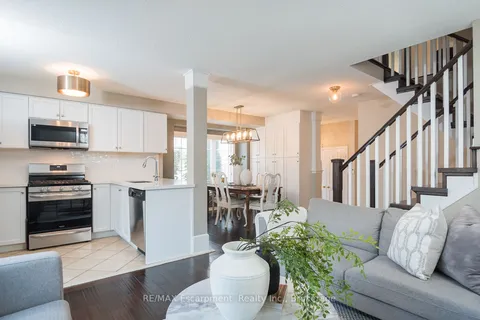 4205 Cole Crescent, Burlington, ON L7M 0M6
