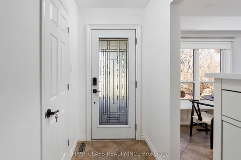 4240 TAFFEY Crescent, Mississauga, ON L5L 2J2