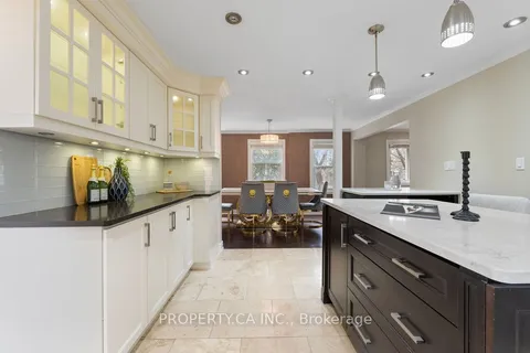 20 Woodward Avenue, Brampton, ON L6V 1K1
