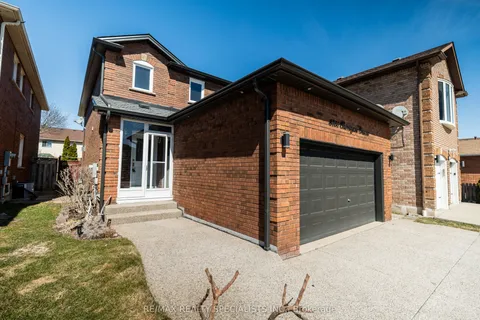 3455 Cherrington Crescent, Mississauga, ON L5L 5B9