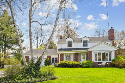 1662 Bramsey Drive, Mississauga, ON L5J 2H6