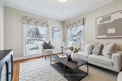 1662 Bramsey Drive, Mississauga, ON L5J 2H6