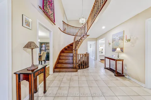 4341 Idlewilde Crescent, ON L5M 4E2
