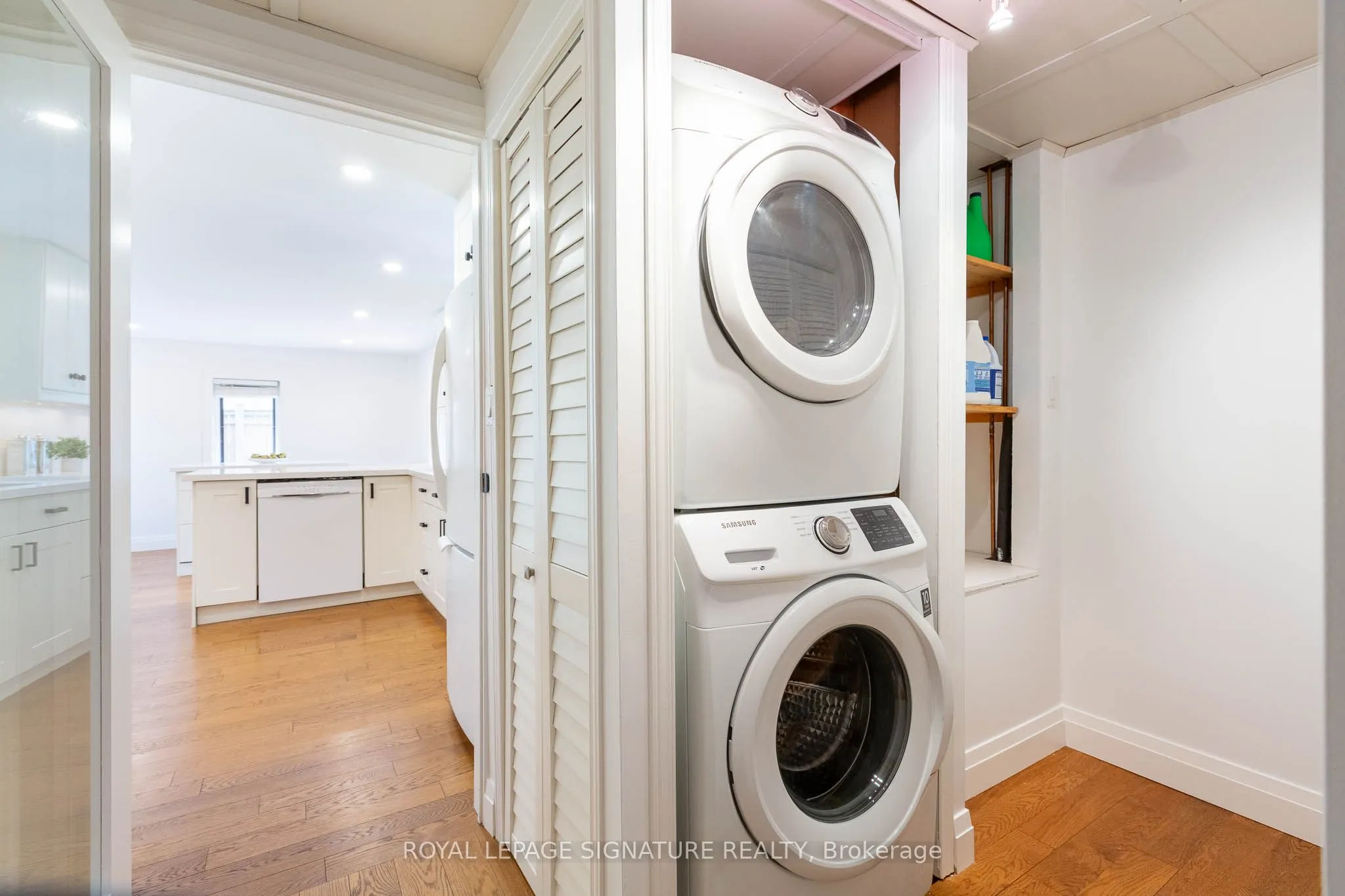 1969 Balsam Avenue, Mississauga, ON L5J 1L3