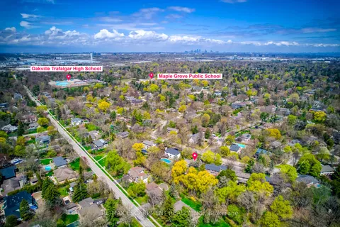 170 Cavendish Court, Oakville, ON L6J 5S2