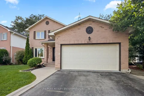 2054 Hunters Wood Drive, Burlington, ON L7M 2V1