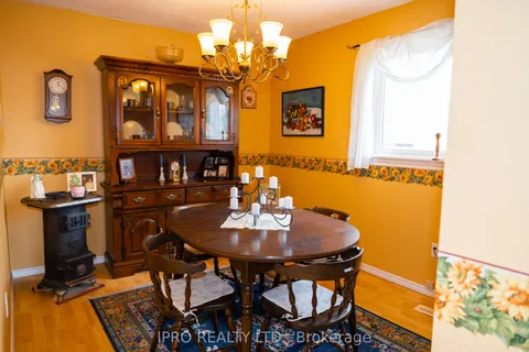 15 Andrew Street, Orangeville, ON L9W 4E5