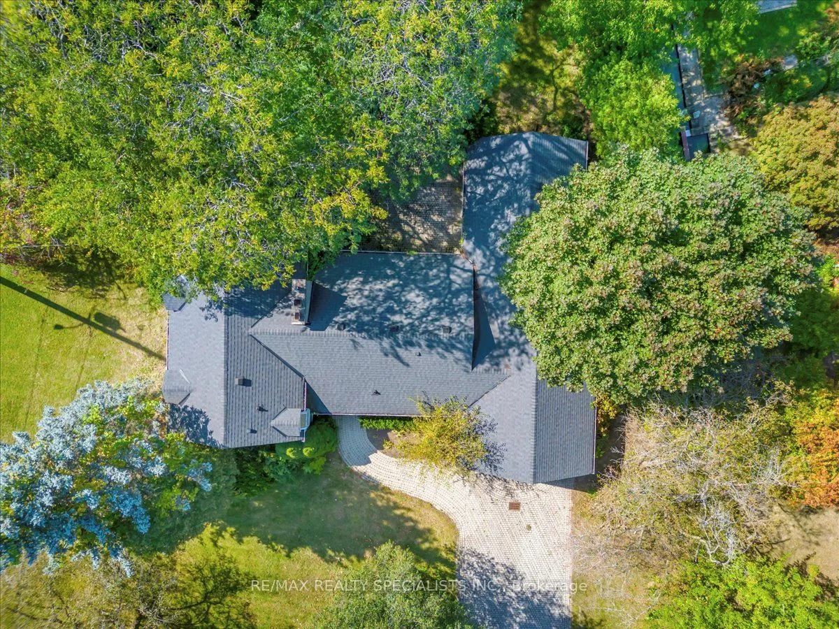 500 Old Poplar Row, Mississauga, ON L5J 2N8